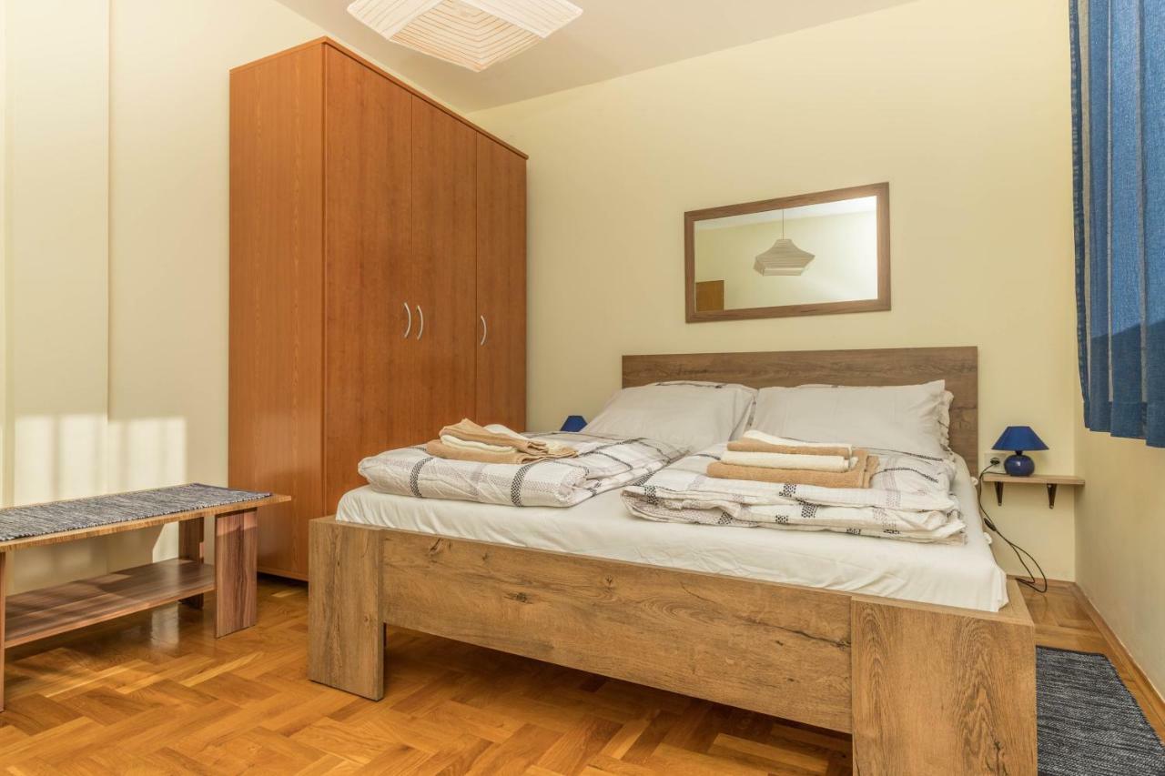 Apartmani Adria Lila Crikvenica Dramalj Exteriör bild