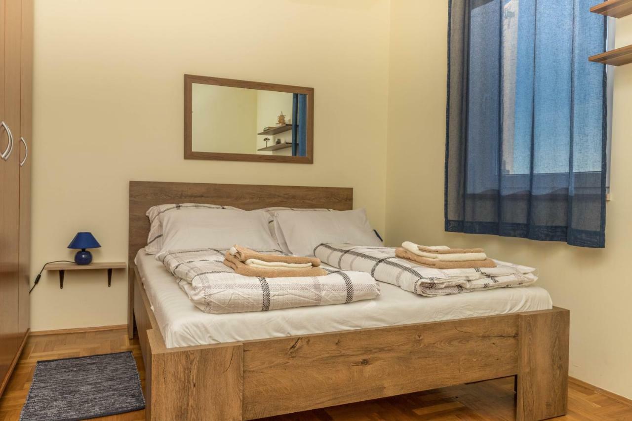 Apartmani Adria Lila Crikvenica Dramalj Exteriör bild