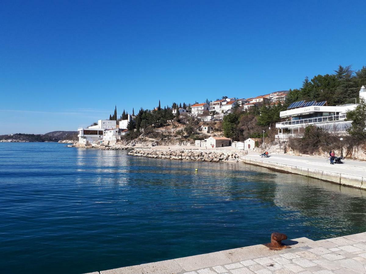 Apartmani Adria Lila Crikvenica Dramalj Exteriör bild